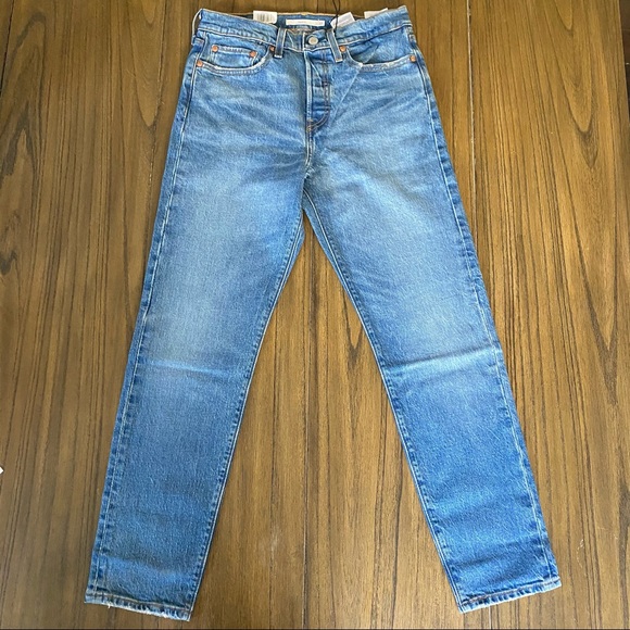Levi's Denim - Levi’s Wedgie Icon Fit high rise tapered jeans